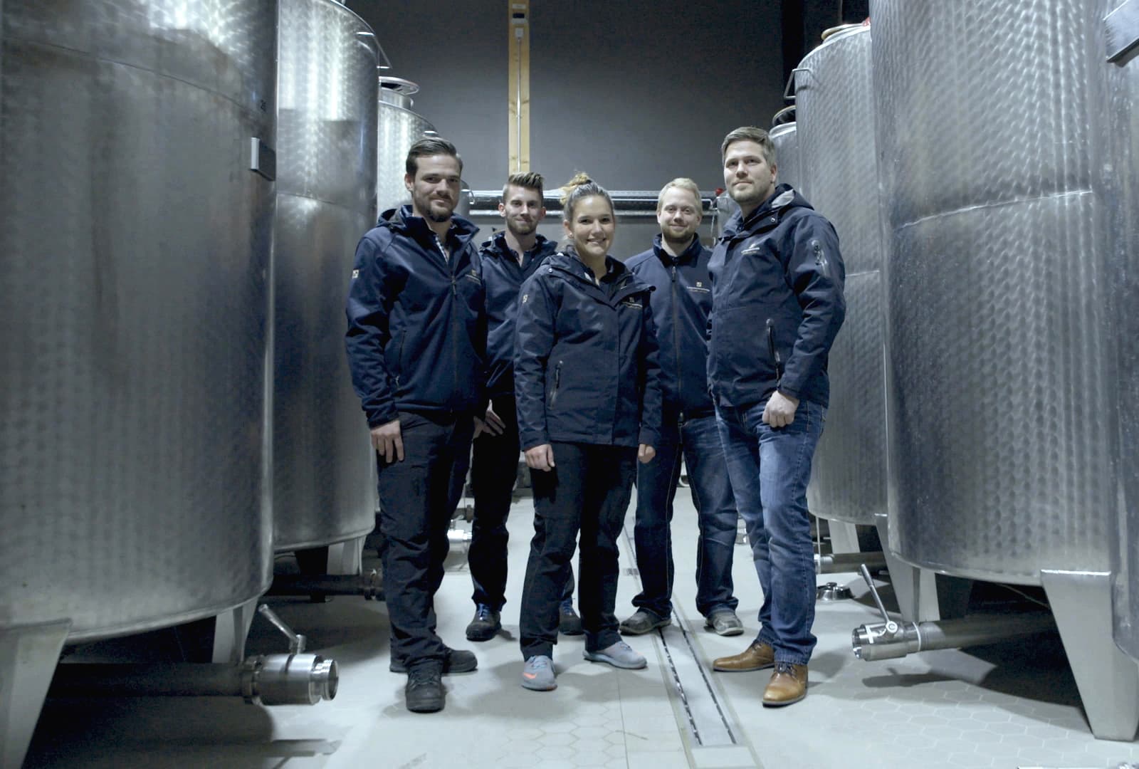 LANTENHAMMER Destillateure vl. Adrian Diesel, Benedikt Igler, Christine Kölbl, Josef Biechl, Tobias Maier (Brennmeister und Geschäftsführer)