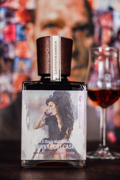 SILD x KRÜGER MUSIC EDITION - AMY WINEHOUSE painted by Krüger 58,7%