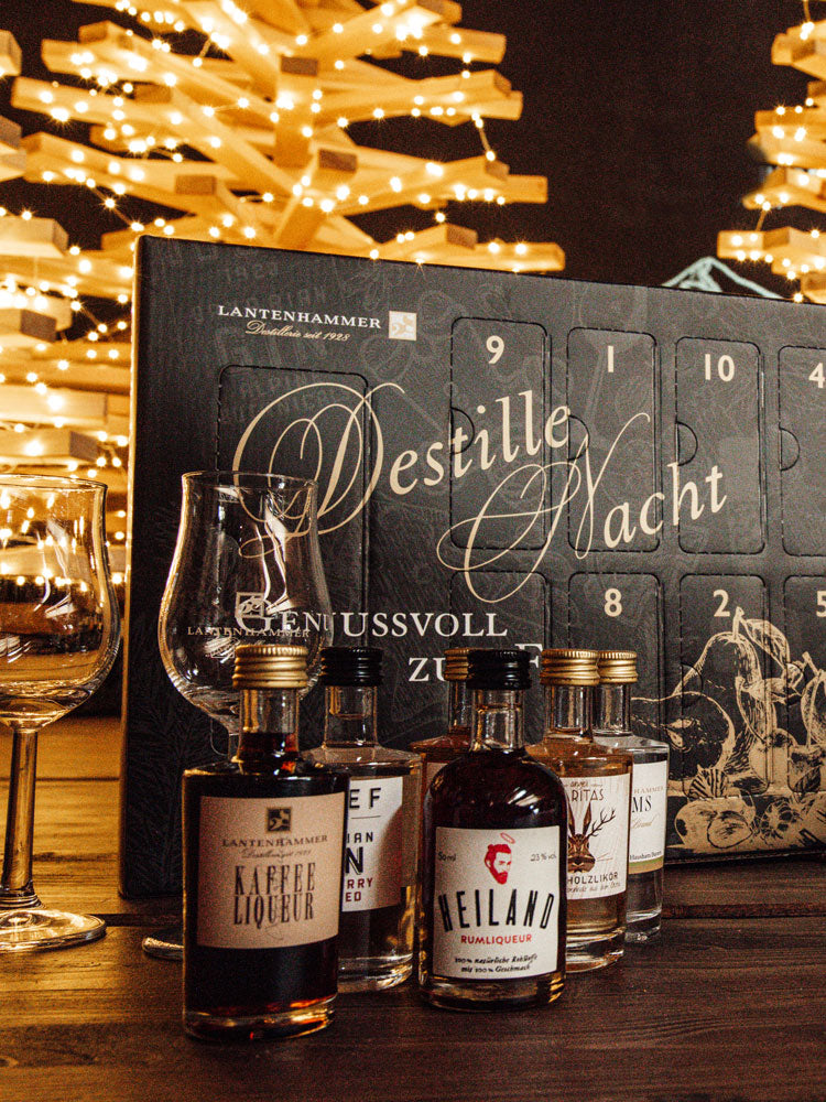 LANTENHAMMER Adventskalender – Destille Nacht